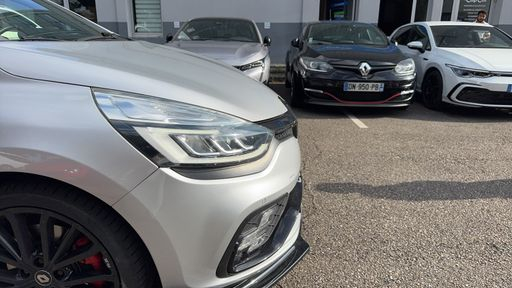 Renault Clio RS Cup 1.6 Turbo 200 EDC6 - N/A – 2018 – 114491 km – Essence – Boîte Automatique — photo 14