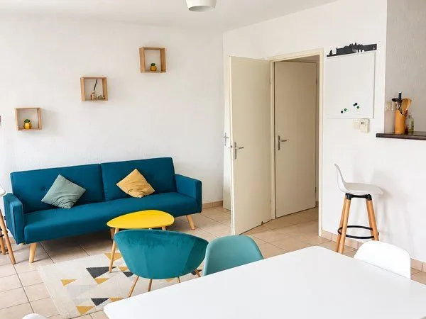 T3 meublé 58 m² - Balcon, piscine, parking - 670 CC