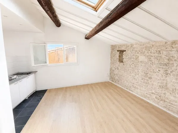 Appartement - 37,72 m² - 2 pièces - rue de la Madeleine, Nimes