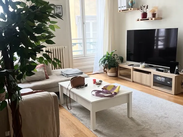Loue appartement T3 - 70m² - Lyon centre (69002) immeuble haussmannien
