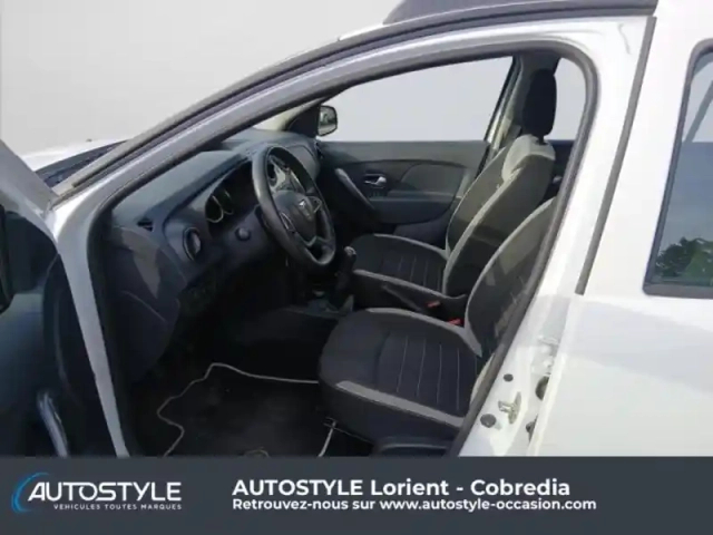 Dacia Sandero 0.9 tce 90ch stepway - 20 — photo 13