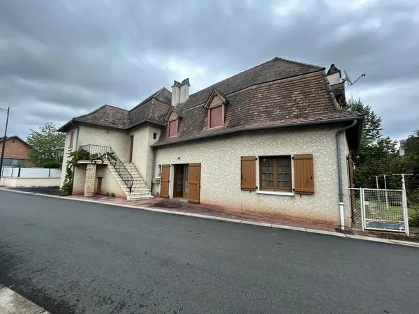 PROPRIETE DE CENTRE BOURG