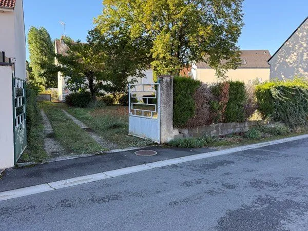 Terrain à bâtir 320 m2, 1er rang