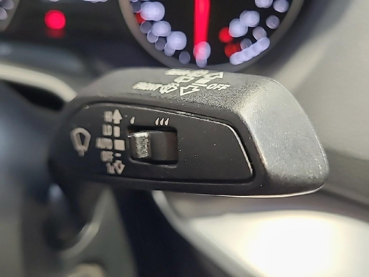 Audi Q2 35 tfsi cod 150 s tronic 7 sport — photo 22