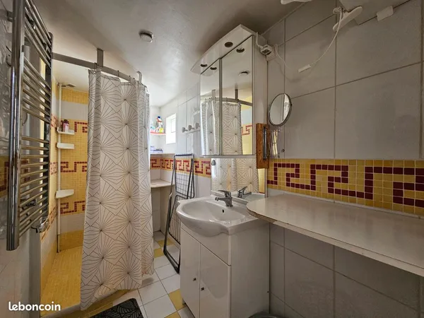 Maison partagée -Bail courte durée - Chambre libre 1er novembre