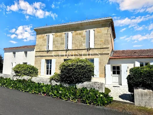 Vignoble 230 m²