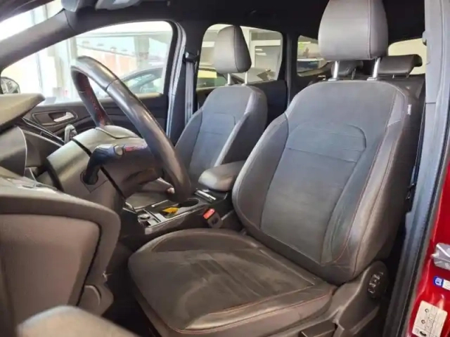Ford Kuga 1.5 tdci 120ch stop&amp;start st-line 4x2 euro6.2 — photo 10