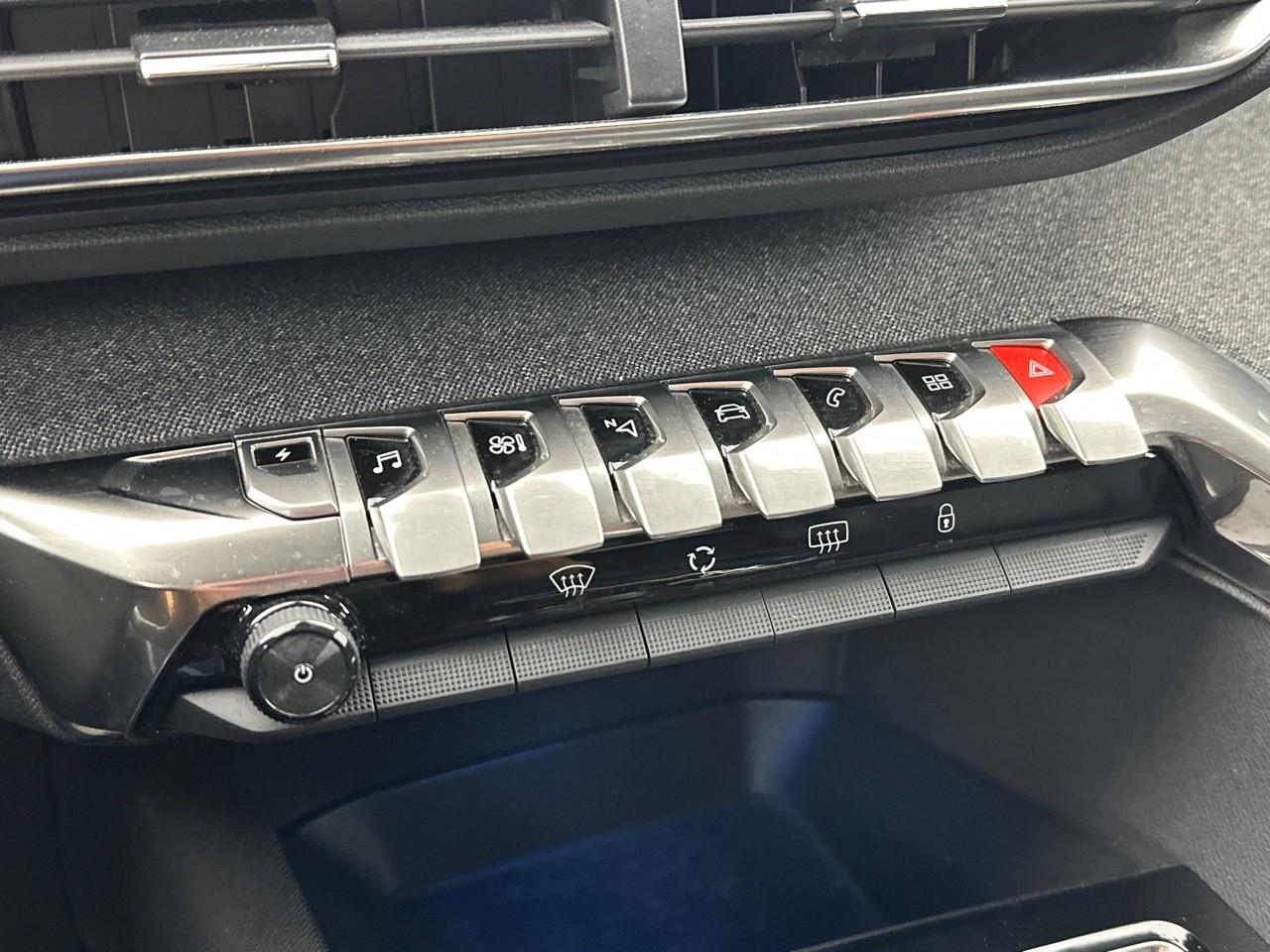 Peugeot 3008 hybrid 225 e-eat8 allure — photo 27