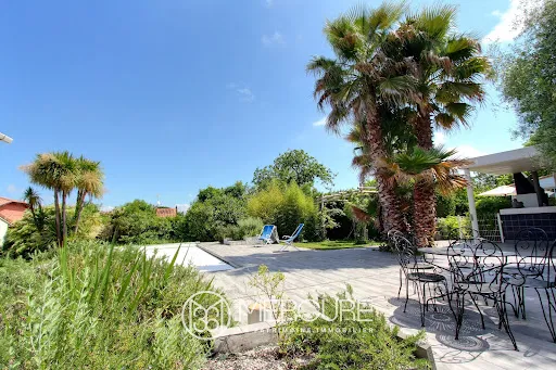 Propriété 9 pièces 250 m²
