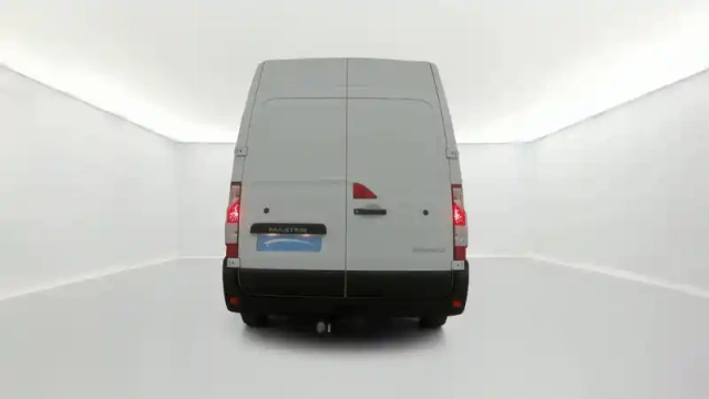 Renault Master fgn trac f3500 l2h2 blue dci 135 — photo 46