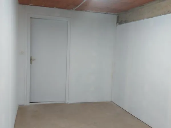 Box stockage 14 et 17 m² - Levignac - RDC - accès 24/24