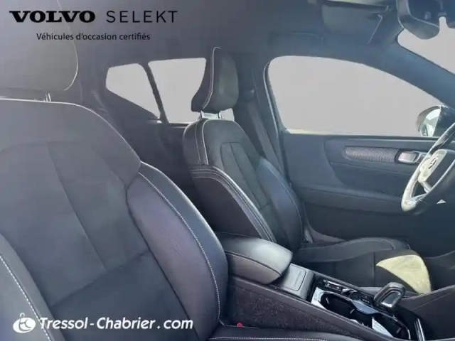 Volvo Xc40 d3 adblue 150 ch geartronic 8 r-design — photo 9
