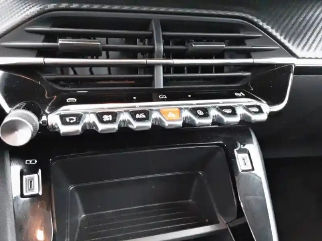 Peugeot 208 puretech 75 s&amp;s bvm5 — photo 50