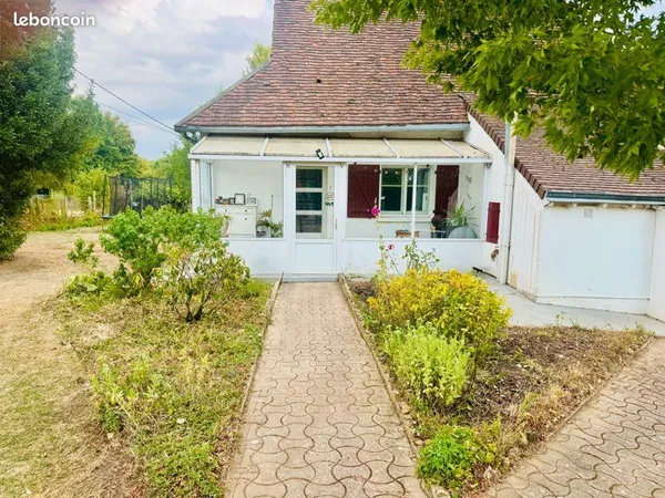 Maison de caractère T4 80m2 avec grand jardin 2.500m2 🏡