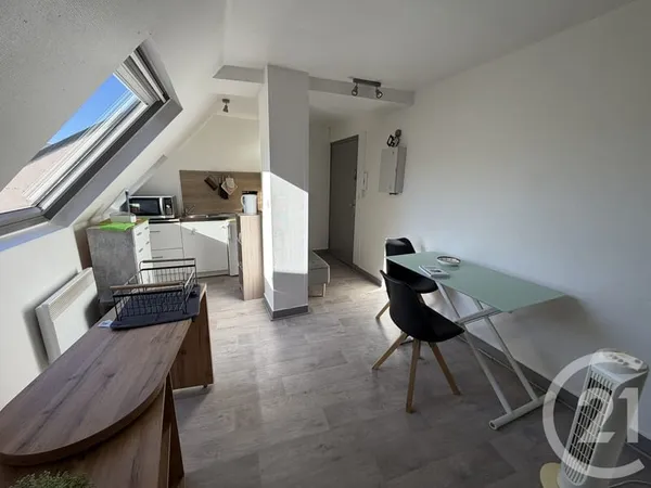 Studio 1 pièce 21 m²