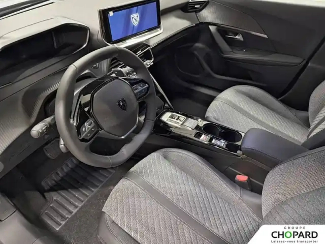 Peugeot 2008 hybrid 145 e-dcs6 — photo 30