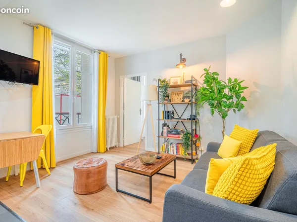 F2 meublé 40 m² — Saint-Ouen Landy — métro 13/14 — calme sur cour