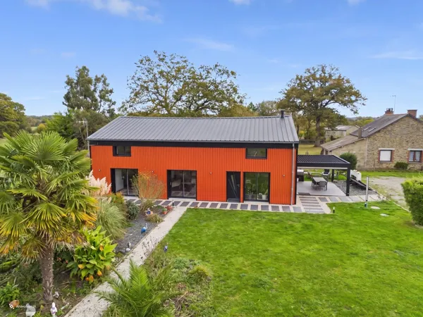 Maison 7 pièces de 248m² sur un terrain de 2067 m²