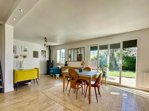 Vends maison lumineuse
