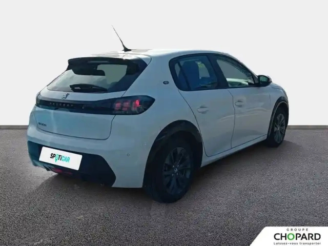 Peugeot 208 electrique 50 kwh 136ch — photo 37