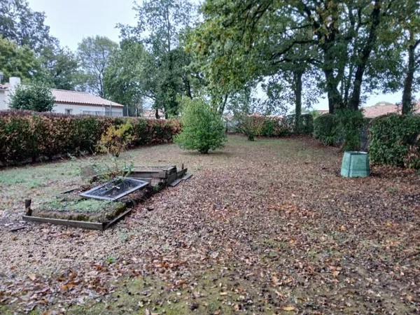 Terrain 712 m²