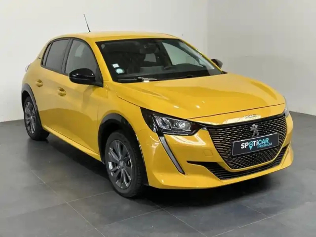 Peugeot 208 e- 136ch active — photo 3