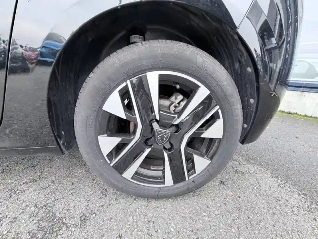 Peugeot 208 hybrid 100 e-dcs6 — photo 61