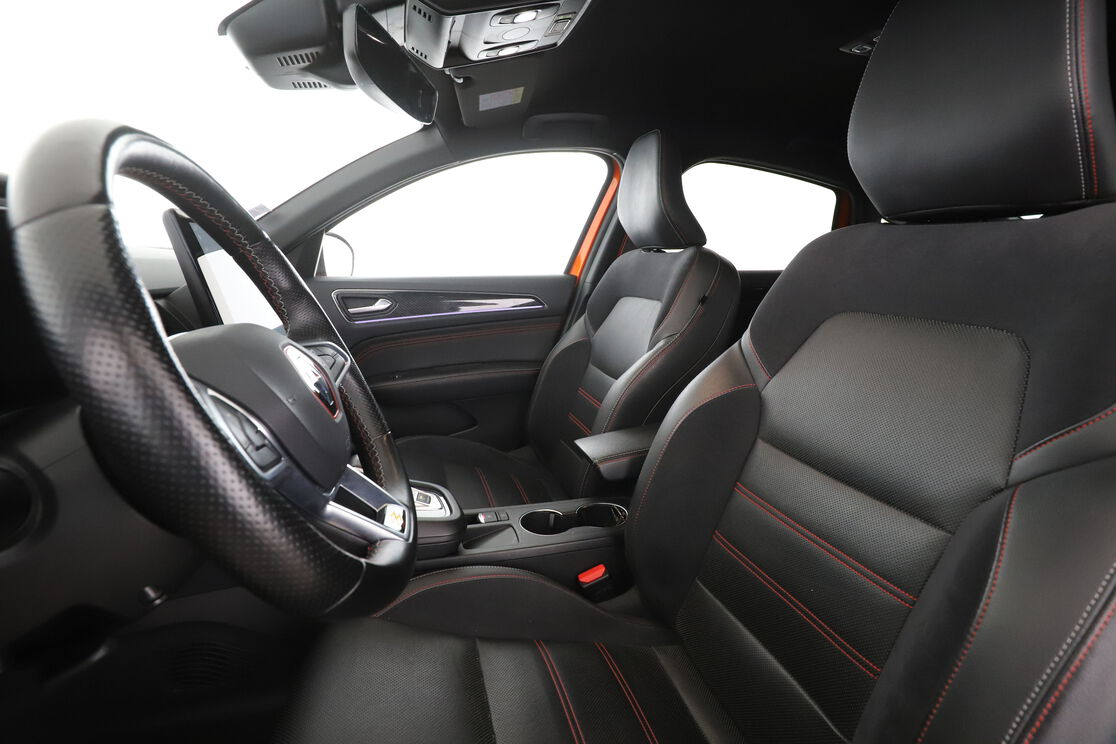 Renault Arkana 1.6 E-Tech RS Line — photo 9