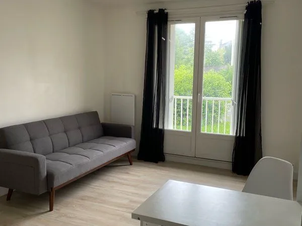 Studio plein centre Château-Thierry