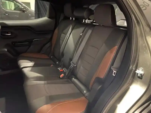 Suzuki Vitara e  174ch 61kwh style — photo 12