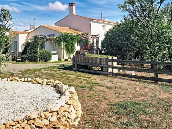 Ensemble maison + gite