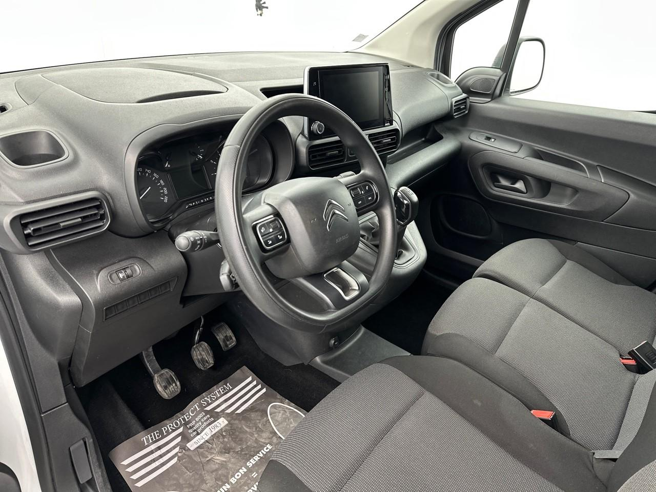 Citroën Berlingo van m 650 bluehdi 100 s&s bvm5 driver — photo 8
