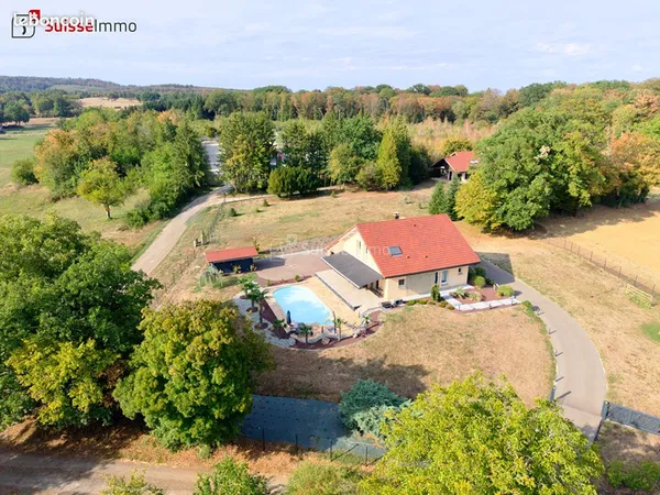 Maison 6 pièces 228 m²
