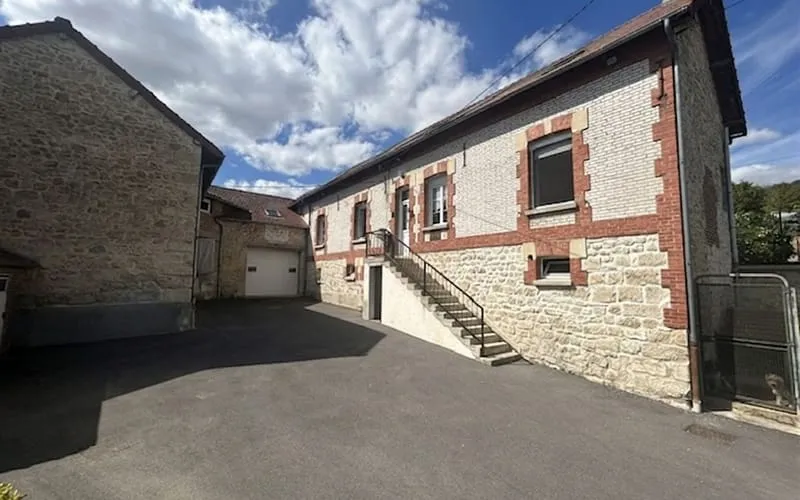 Photo 1