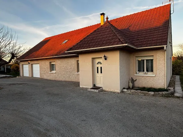 Maison 8 pièces 185 m²