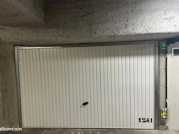 Parking - Box fermé 17 m²