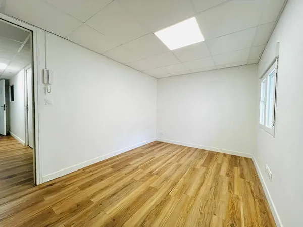 BOBIGNY - BUREAU D'AVOCAT - 10 m2