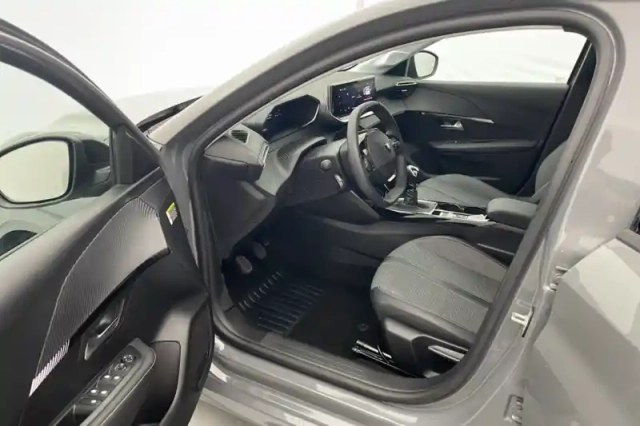Peugeot 208 100 s&amp;s bvm6 — photo 13