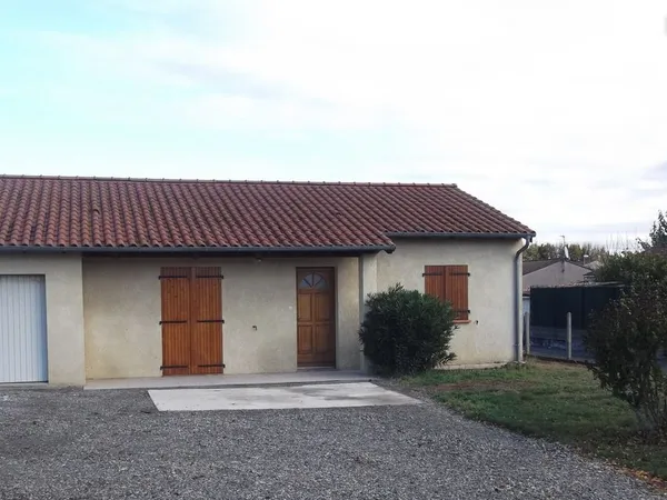 Maison individuelle avec jardin de 600m2