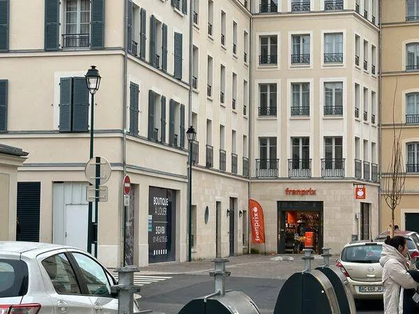 Parking 12 m²