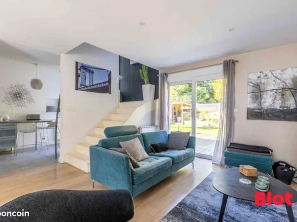 Maison 6 pièces 107 m²