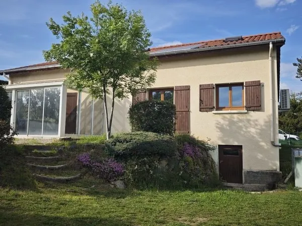 Villa 110m² hab + 2852 m² de terrain