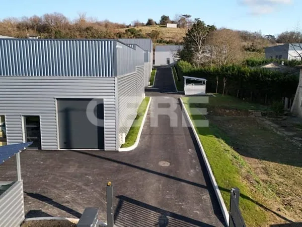 Local d'activité 720 m²