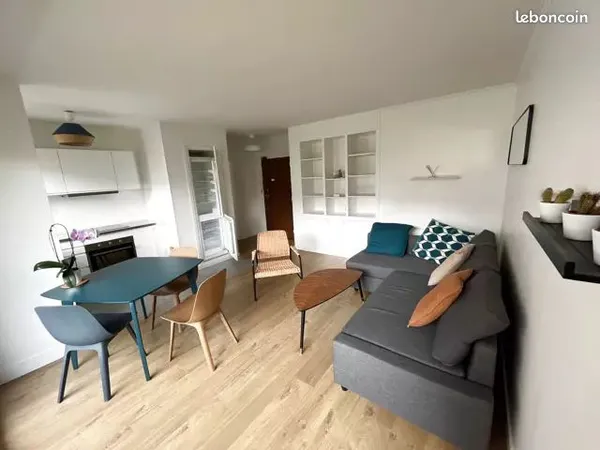 Loue F2 meublée 43M2