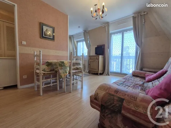 Studio 1 pièce 29 m²