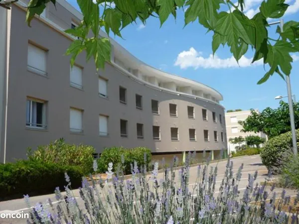 Studio 1 pièce 18 m²