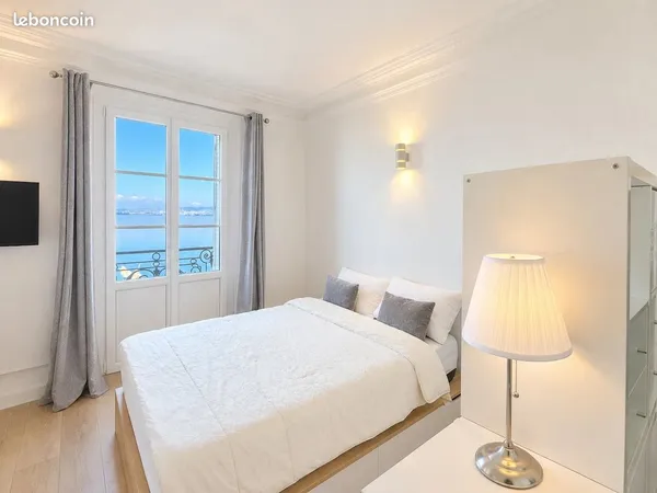 Studio 1 pièce 30 m²