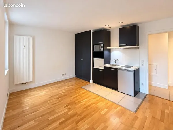 Studio 1 pièce 26 m²