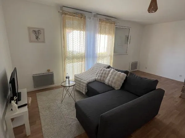 Studio 32 m² à louer - Savigny-le-Temple (77176)
