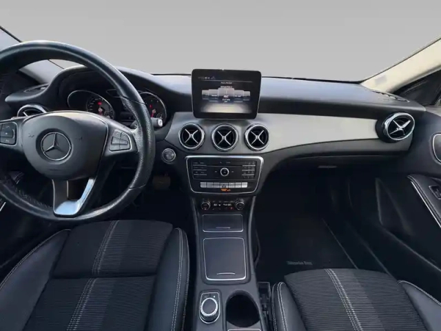 Mercedes Gla 200 7-g dct — photo 13